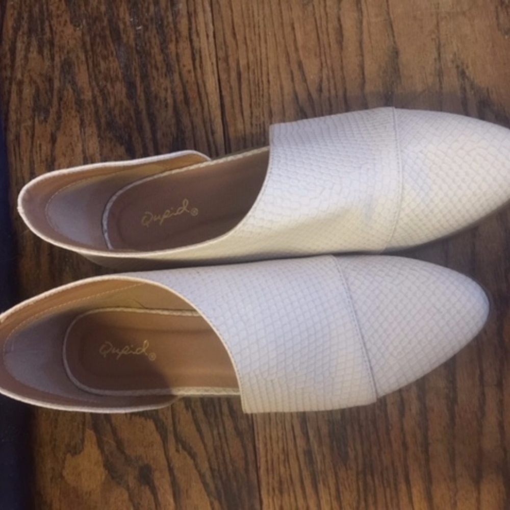 Qupid Women's TUXEDO-Ballet Flat